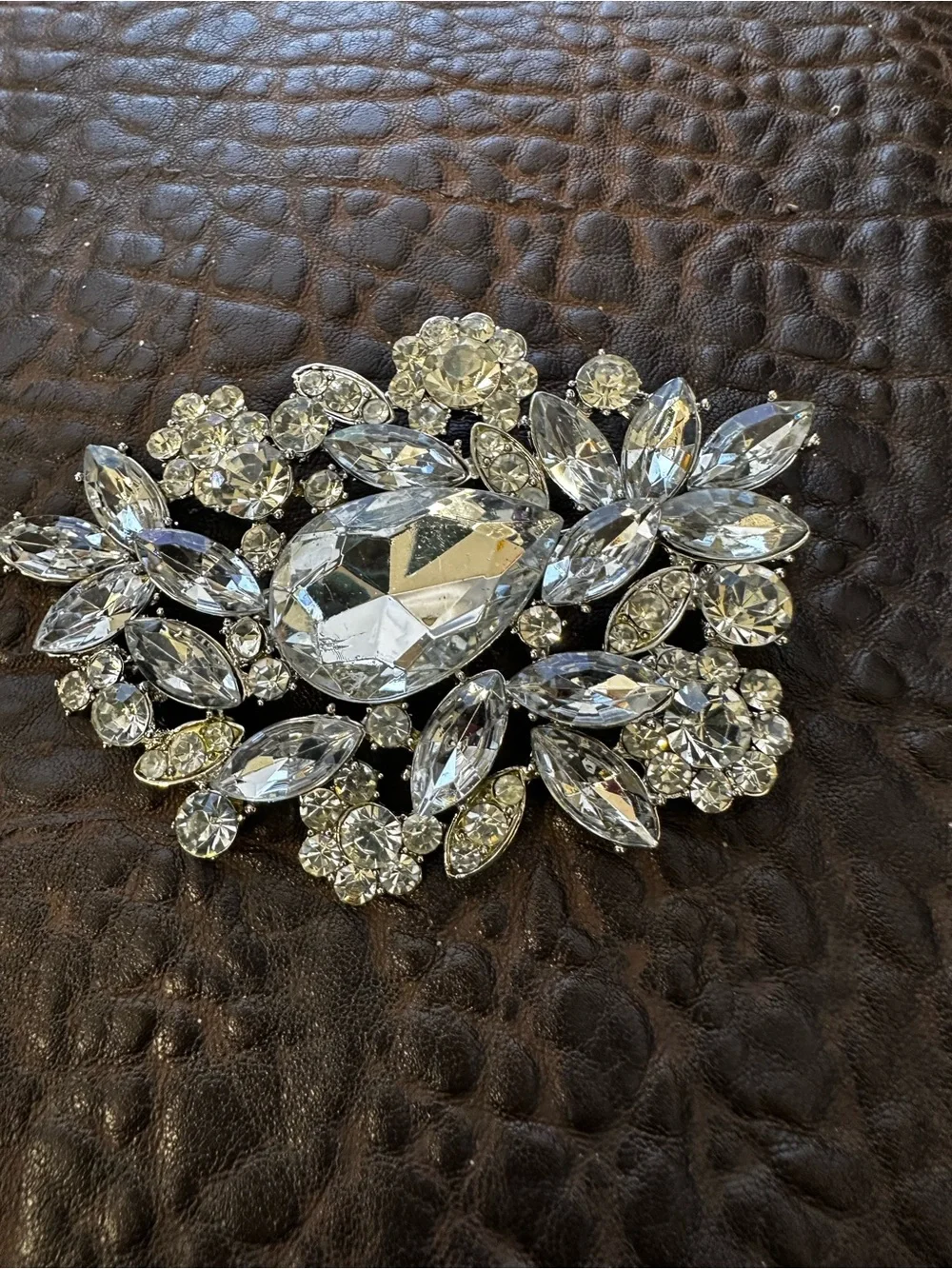 Vintage Rhinestone Brooch